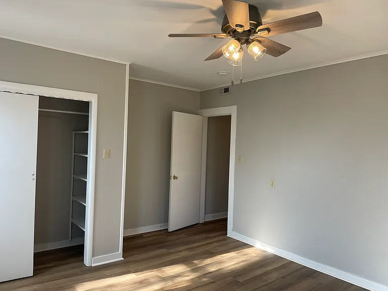 494 Reinhard Ave — Photo 25