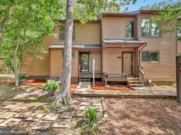 23342 Red Oak Ct, California, MD 20619