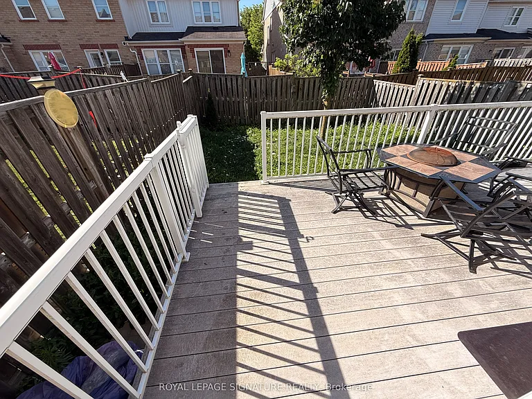 211 Chilcott Cres #MAIN 2ND FLOOR — Photo 24