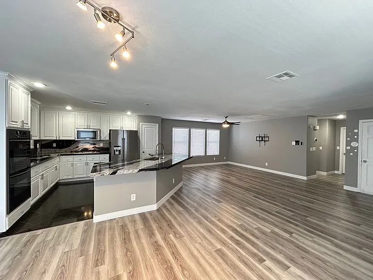 6538 Elm Spring Ct — Photo 3