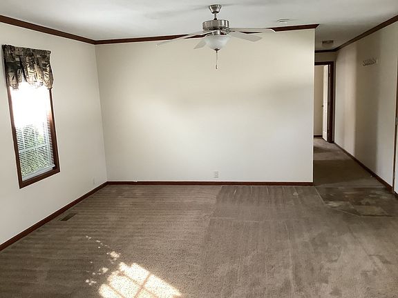5th image of 900 W Columbia St #78