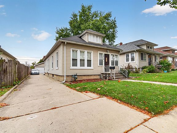 2nd image of 1013 N Prairie Ave