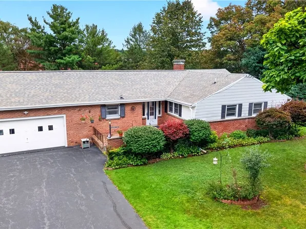 108 Fayette Cir, Fayetteville, NY 13066