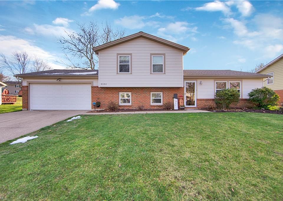 1st image of 4582 Chatwood Dr
