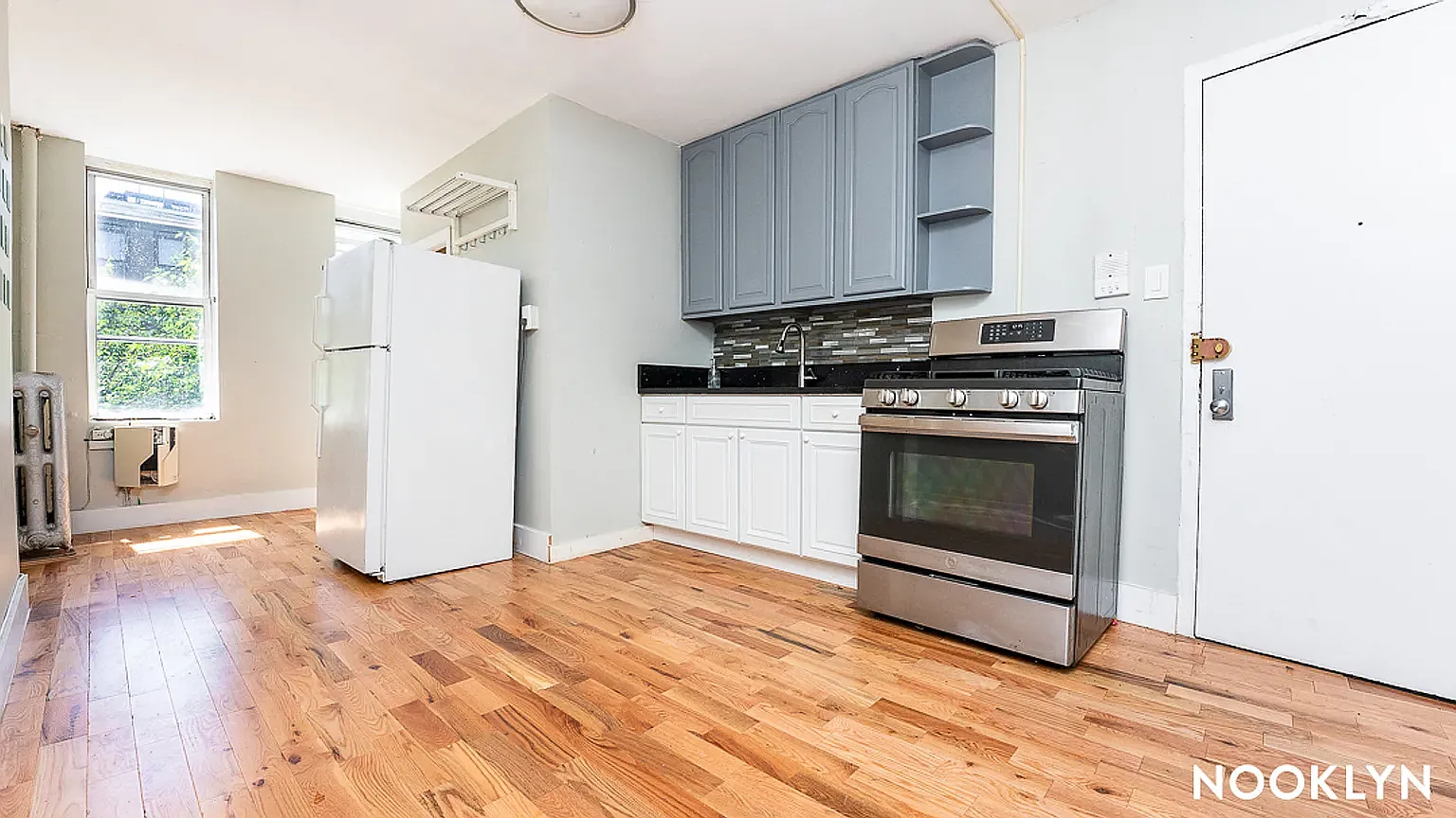 134 Grattan Street — Photo 1
