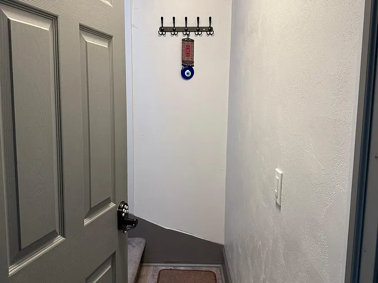 23 Lagrange Ave #2 — Photo 4