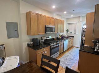 11 Orchard St APT 2U, Newton, MA 02458
