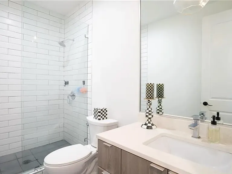 919 Lucia Dr — Photo 10