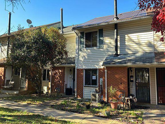 2nd image of 1109 Marcy Ave
