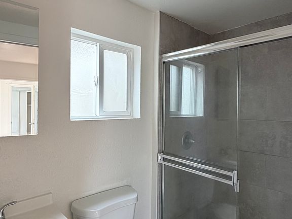 5th image of 64 Los Olivos Ave APT 4A