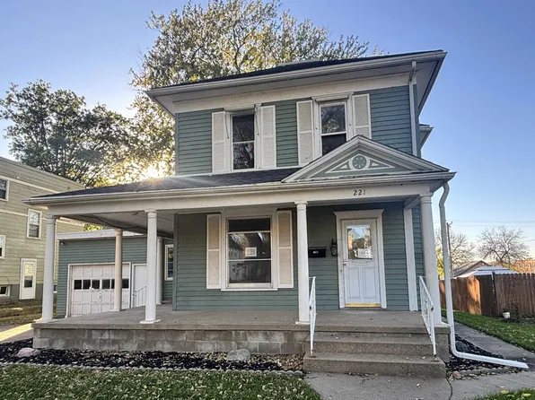 221 2nd Ave SE, Le Mars, IA 51031
