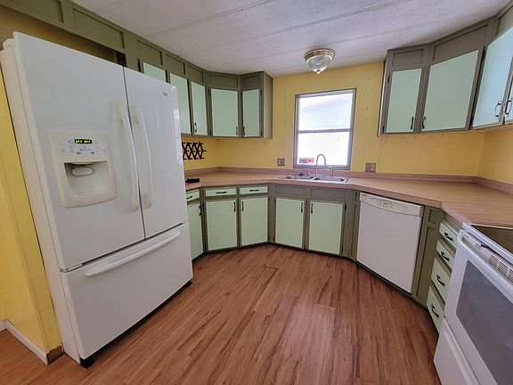 4th image of 495 Avanti Way Blvd