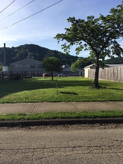 1st image of N 1st Ave