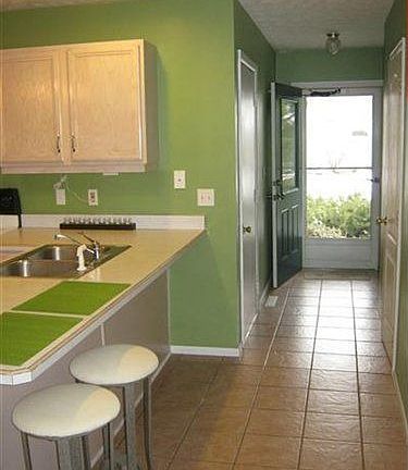 4th image of 265 Pineview Dr NE
