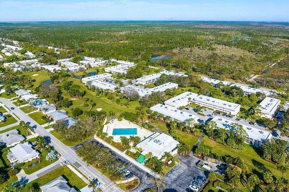 1st image of 18081 SE Country Club Dr #32313