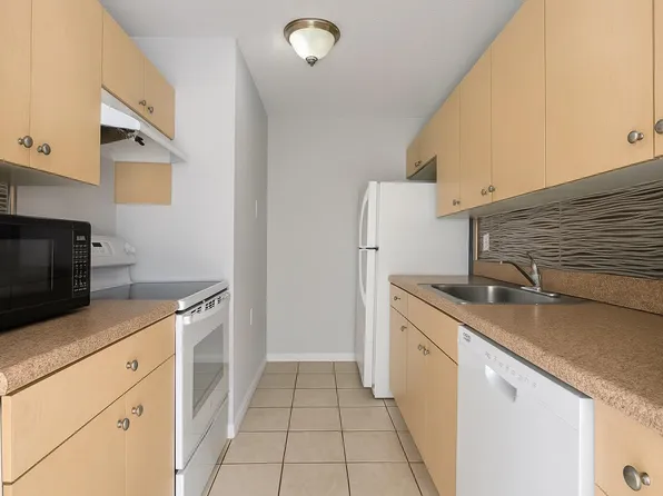 1127 Lake Terry Dr APT I, West Palm Beach, FL 33411