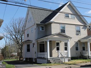 1105 W Broad St, Quakertown, PA 18951