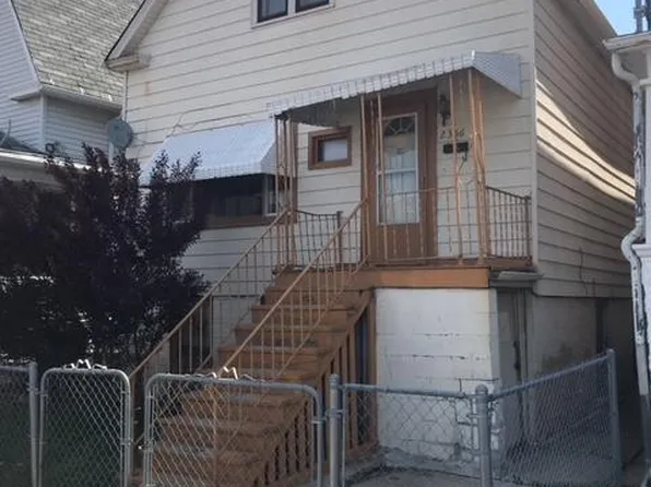 2356 S 18th St, Milwaukee, WI 53215