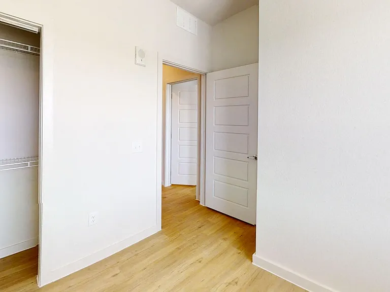 Park South — Photo 185