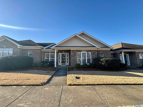 4th image of 21946 Williamsburg Dr