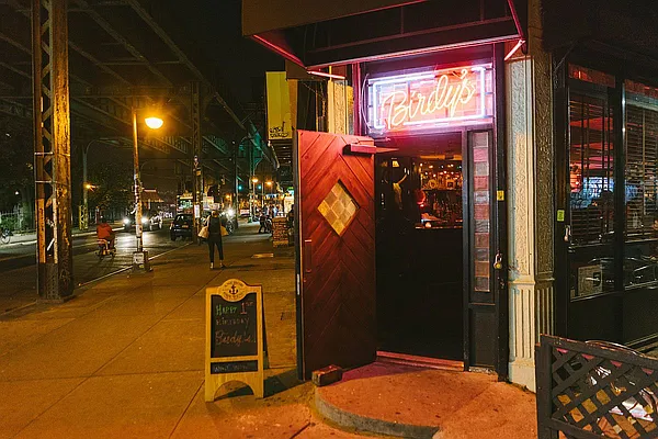 Rented by Pear NYC LLC | media 30