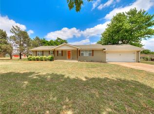 1208 N Reformatory Rd, El Reno, OK 73036