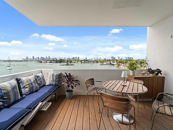 5th image of 3 Island Ave APT 4I
