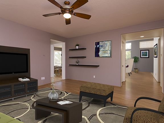 3rd image of 1259 E Voltaire Ave