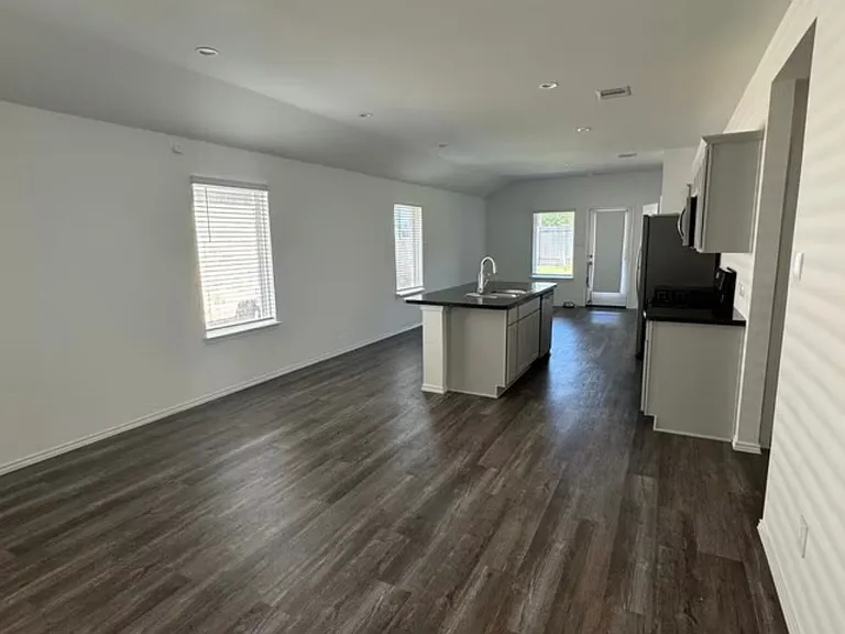 24330 Saddlestone Green Dr — Photo 5