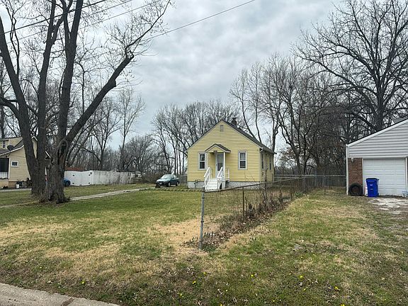 2nd image of 13318 Parker Ave