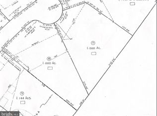 7 Briar Chase Rd, West Grove, PA 19390
