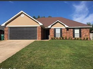 2215 Krystal Kreek Dr, Conway, AR 72032