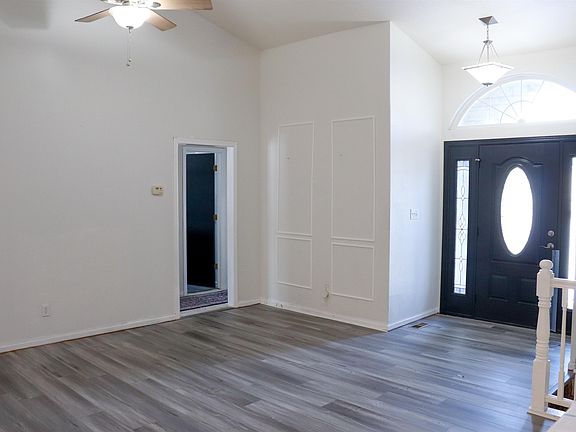 3rd image of 714 Quail Nest Rd