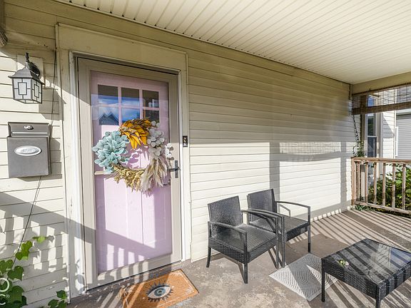 2nd image of 1720 Cottage Ave