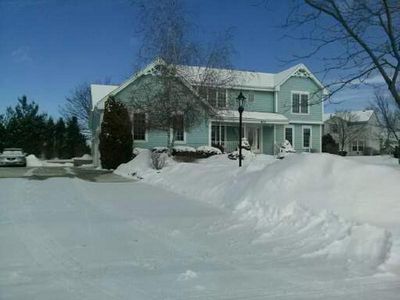 613 Woodberry Ct, Pewaukee, WI, 53072