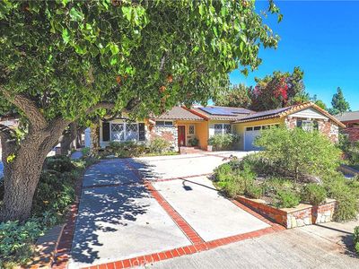 23427 Community St, Canoga Park, CA, 91304
