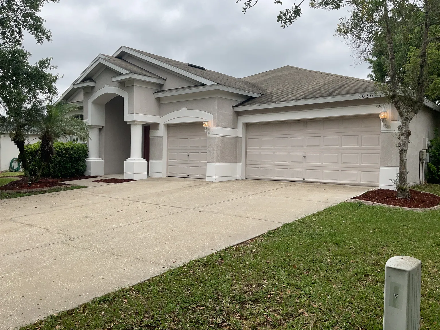 4 bed, 2.0 bath, 2534 sqft, $3,050 — Photo 1