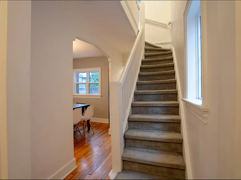 204A Flora St — Photo 11