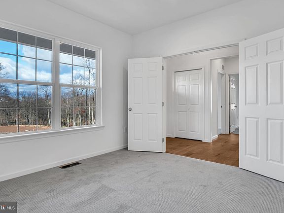 4th image of 210 Rockville Blvd