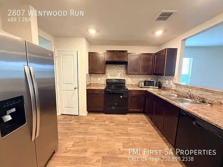 2807 Wentwood Run — Photo 3