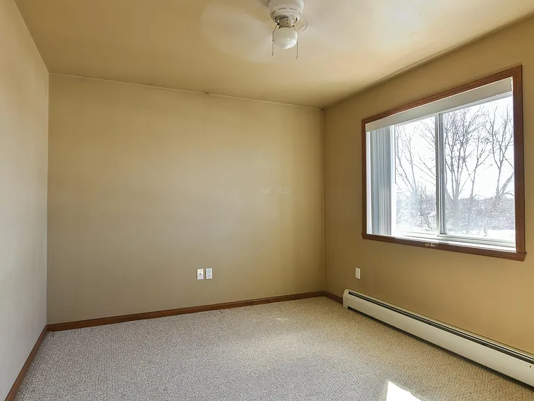 830 E Elm Dr — Photo 8