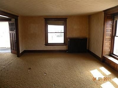 3rd image of 43 Minerva St