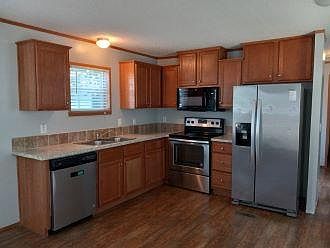 2nd image of 5522-4 Zoar Rd