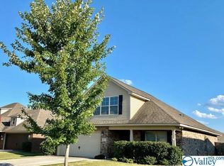 37 Pecan Cir, Decatur, AL 35603