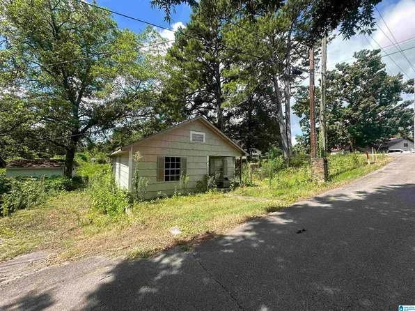 200 Montgomery St, Warrior, AL 35180