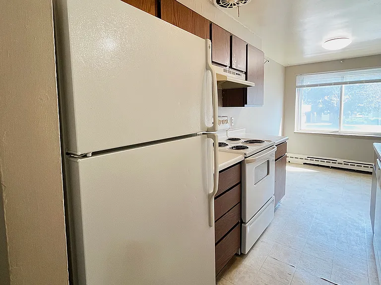 Knollcrest Apartments — Photo 19
