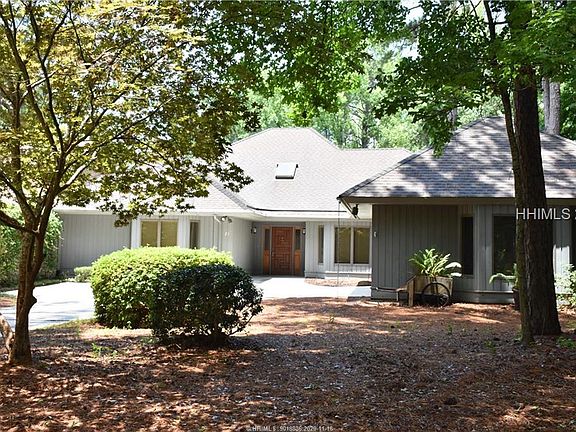 3rd image of 21 Highbush Dr