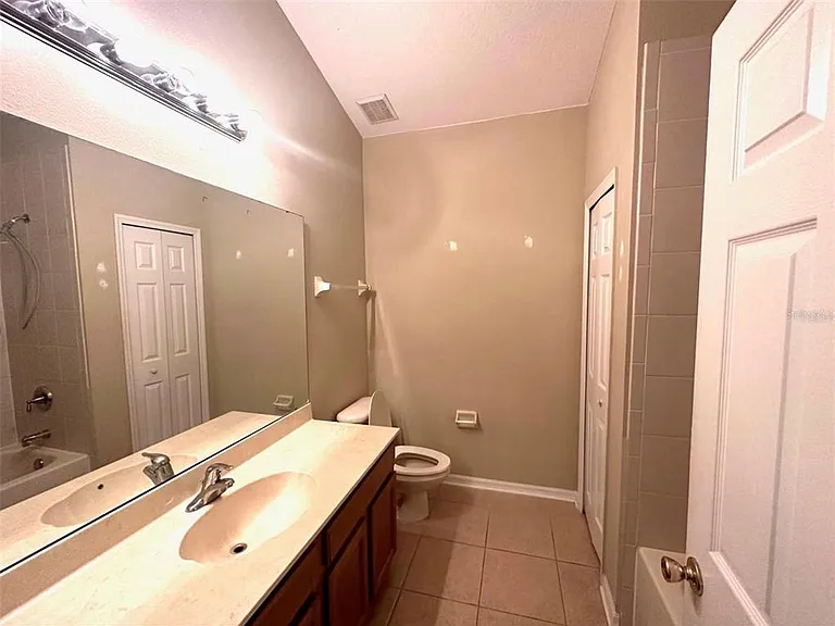 5662 Somersby Rd — Photo 3