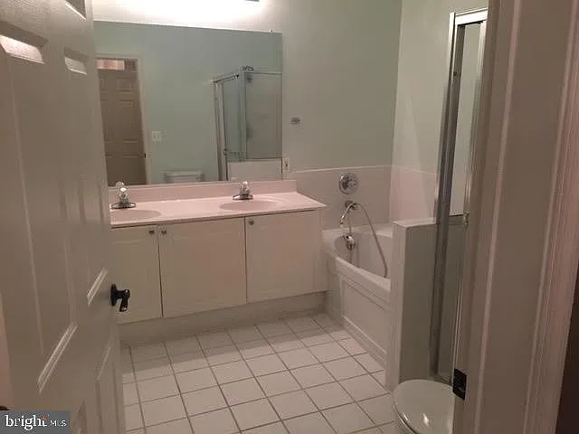 2701 Bellforest Ct #403 — Photo 8