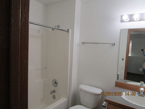 3rd image of 715 N Jefferson St #15